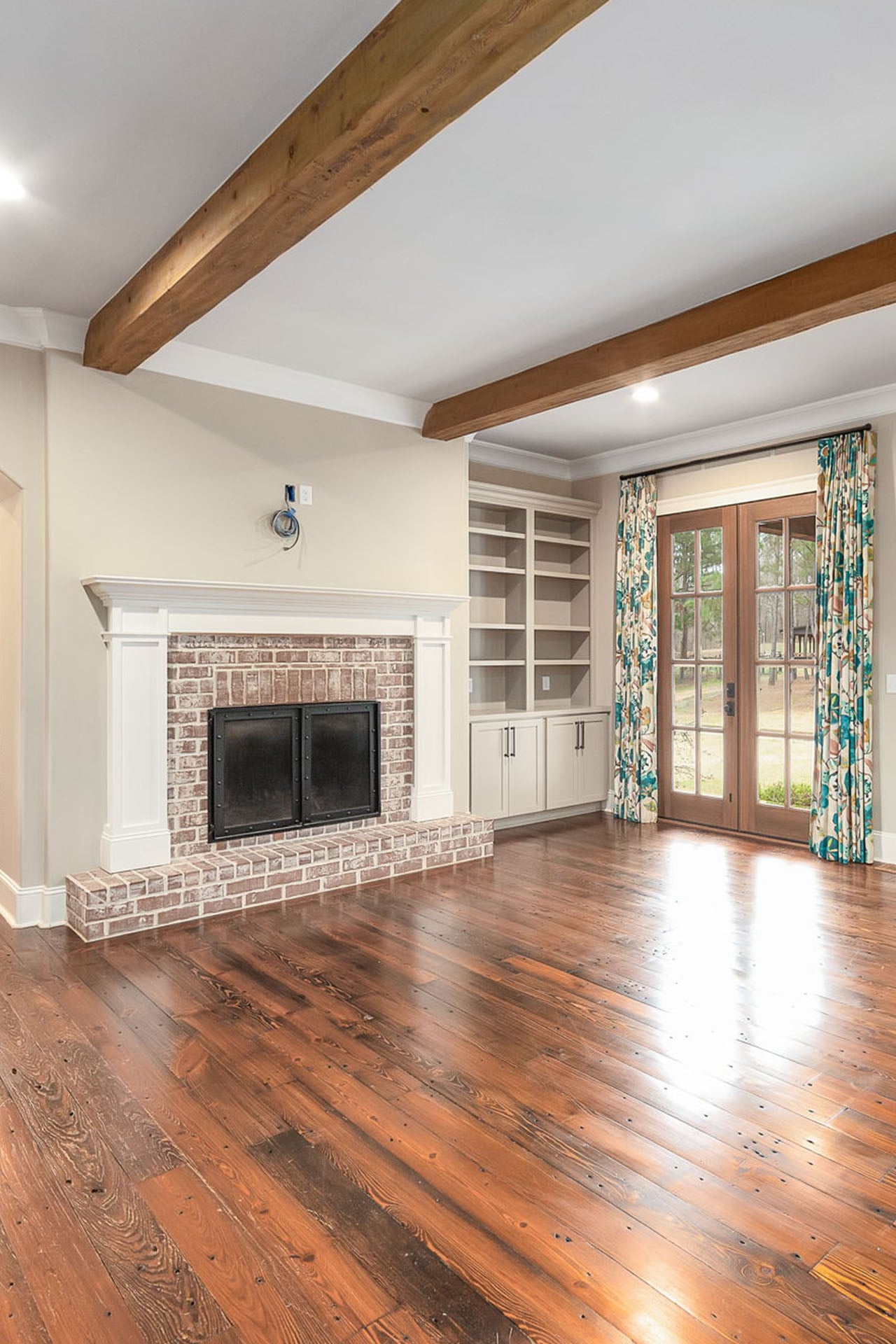 Living room of 75 Acre Ranch